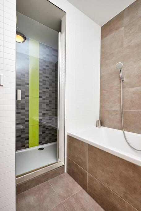 Luxury Apartment In Prague And Free Parking Εξωτερικό φωτογραφία