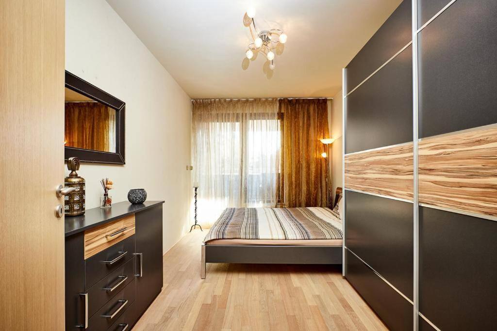 Luxury Apartment In Prague And Free Parking Εξωτερικό φωτογραφία