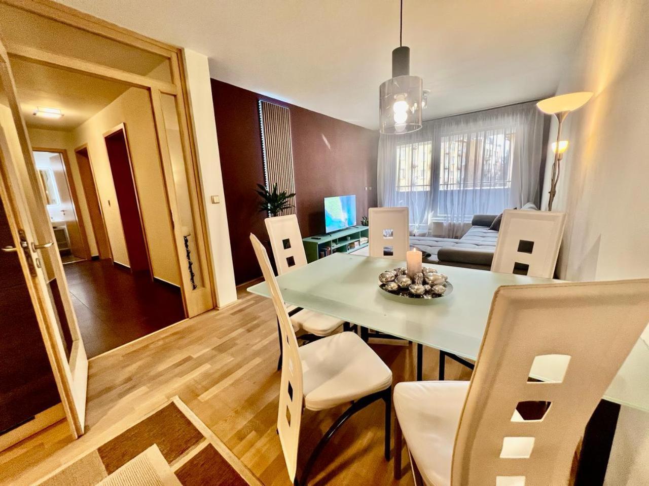 Luxury Apartment In Prague And Free Parking Εξωτερικό φωτογραφία